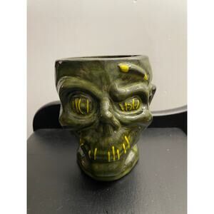 Disney World Trader Sams Grog Grotto 1st Ed Shrunken Zombie Head Tiki Mug